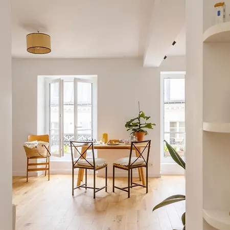 Apartmán Central Modern Parisian