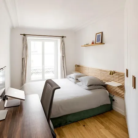 Apartmán Central Modern Parisian